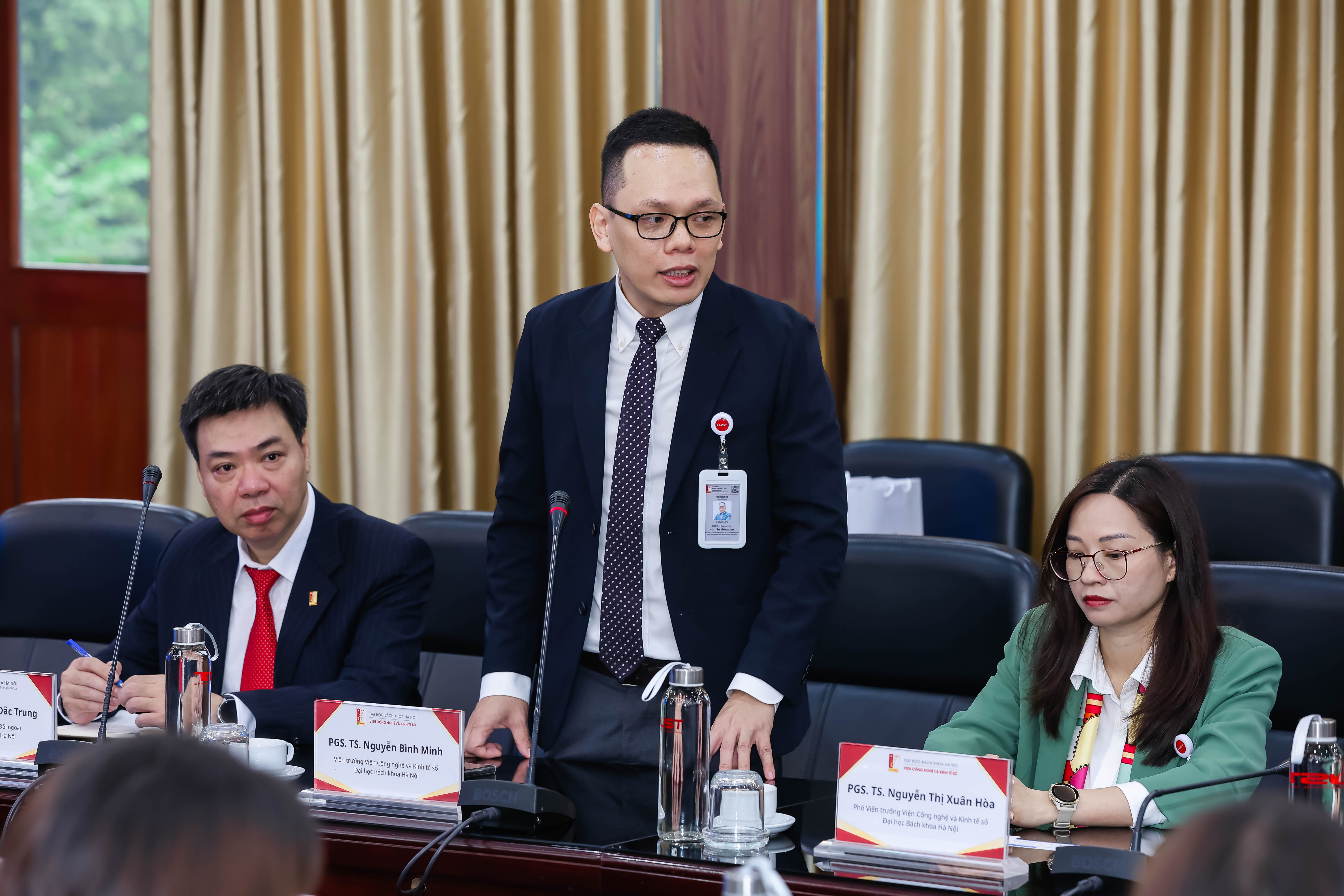 Assoc. Prof. Nguyen Binh Minh, Dean of the Institute for Digital Technology and Economy, HUST