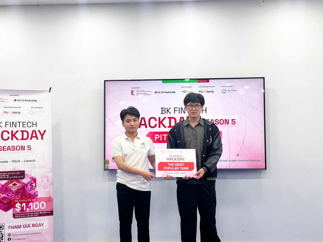 The Most Popular Team: De-Charge – A DePIN-based EV network for tokenized RWA